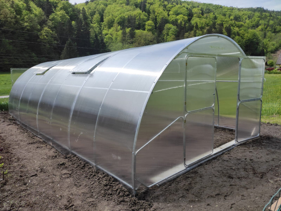 Gewächshaus GAUDI 4.0 m – 4/6 mm Polycarbonat oder Stahlrahmen | 0,67/1 m Bogenabstand
