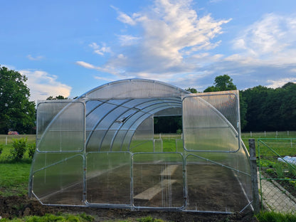 Gewächshaus GAUDI 4.0 m – 4/6 mm Polycarbonat oder Stahlrahmen | 0,67/1 m Bogenabstand