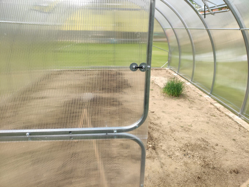 Gewächshaus GAUDI 4.0 m – 4/6 mm Polycarbonat oder Stahlrahmen | 0,67/1 m Bogenabstand