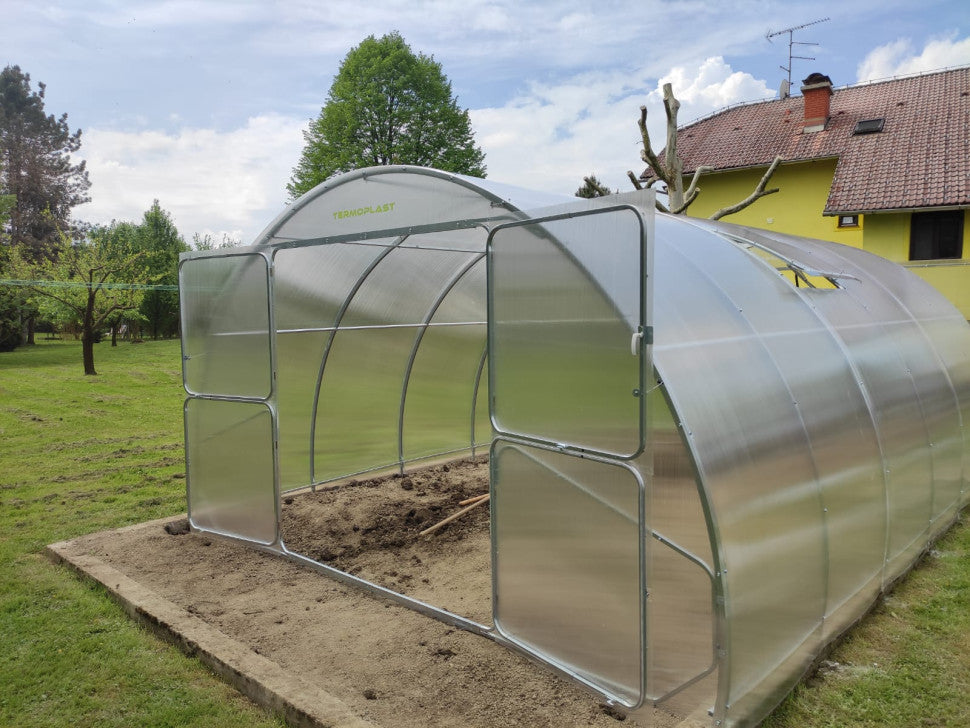 Gewächshaus GAUDI 4.0 m – 4/6 mm Polycarbonat oder Stahlrahmen | 0,67/1 m Bogenabstand