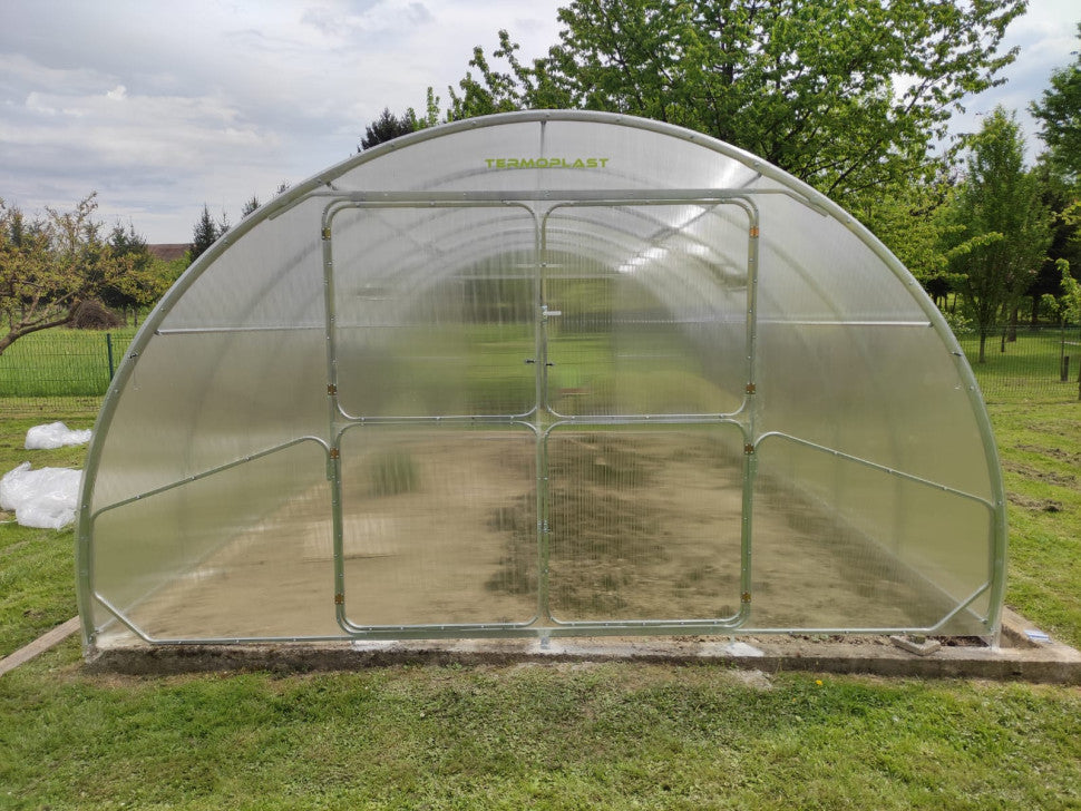 Gewächshaus GAUDI 4.0 m – 4/6 mm Polycarbonat oder Stahlrahmen | 0,67/1 m Bogenabstand