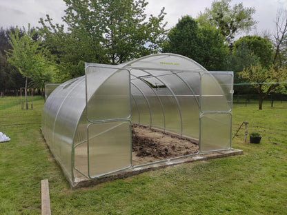 Gewächshaus GAUDI 4.0 m – 4/6 mm Polycarbonat oder Stahlrahmen | 0,67/1 m Bogenabstand
