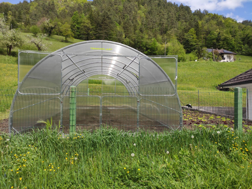 Gewächshaus GAUDI 4.0 m – 4/6 mm Polycarbonat oder Stahlrahmen | 0,67/1 m Bogenabstand