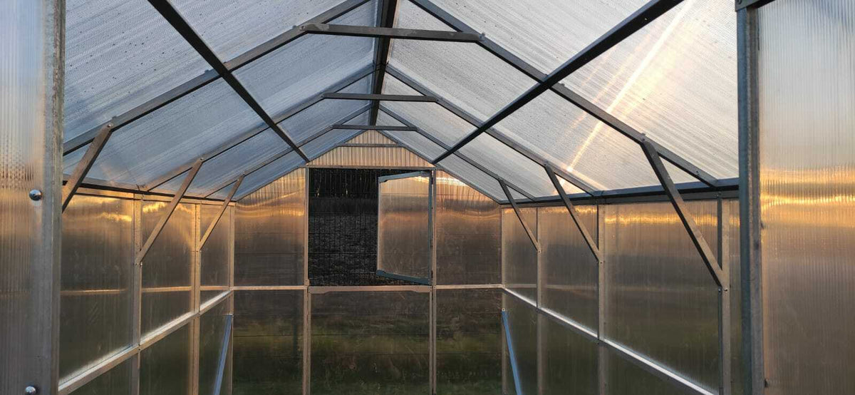 Gewächshaus ZEFIR 2,10 × 4 m mit 4 mm Polycarbonat – 8,4 m², verzinkter Stahlrahmen