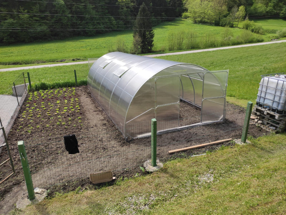Gewächshaus GAUDI 4.0 m – 4/6 mm Polycarbonat oder Stahlrahmen | 0,67/1 m Bogenabstand