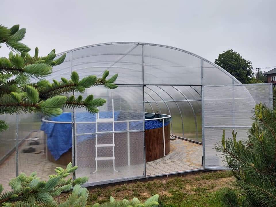 Tunnelgewächshaus 7 m breit mit 6 mm Polycarbonat – Rundbogen-Gewächshaus & Poolüberdachung