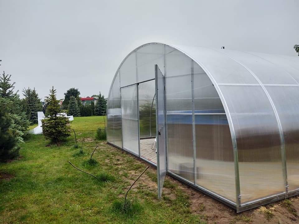 Tunnelgewächshaus 7 m breit mit 6 mm Polycarbonat – Rundbogen-Gewächshaus & Poolüberdachung