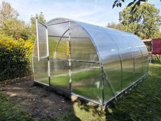Gewächshaus LIDER 3 m mit 4/6 mm Polycarbonat – Metallriemen