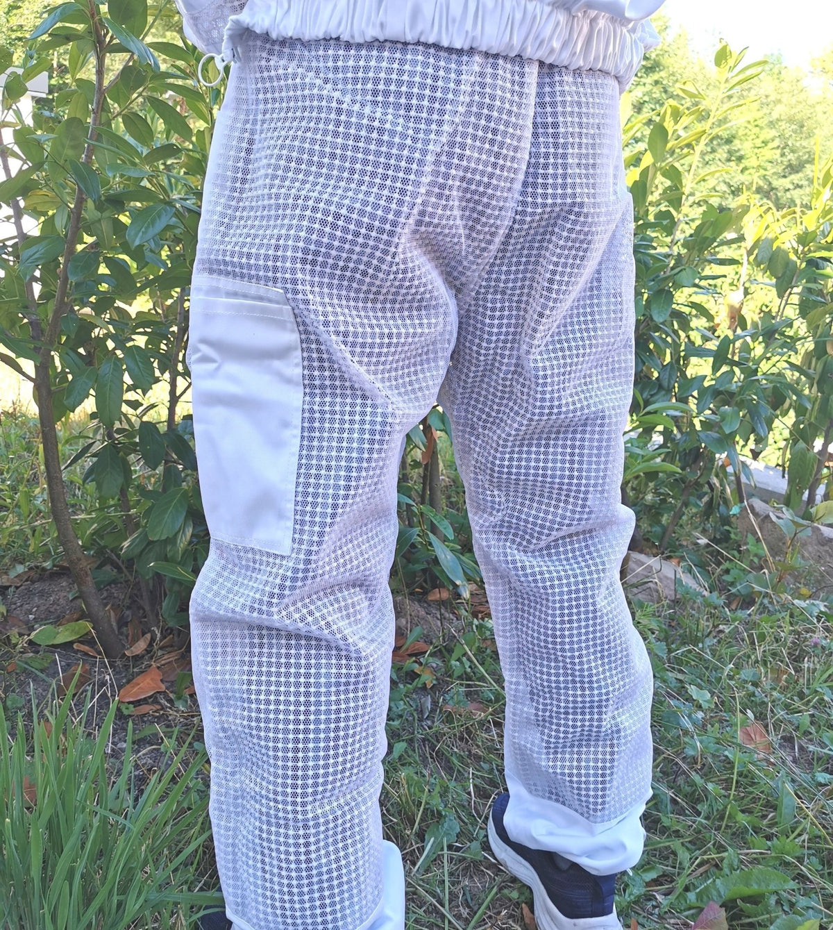 3-lagige Imkerschutzhose Weiß – belüftet mit elastischen Abschlüssen