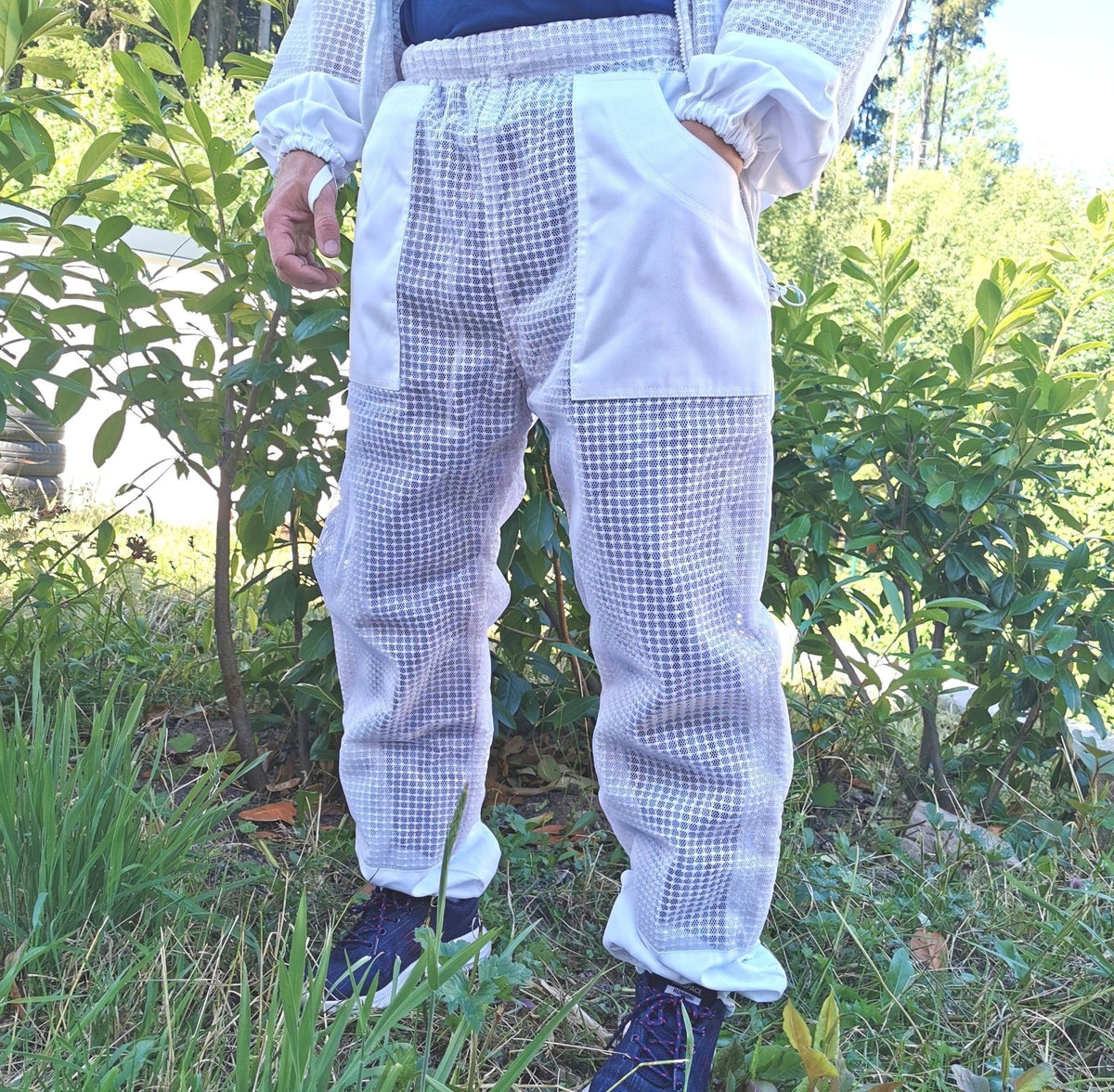 3-lagige Imkerschutzhose Weiß – belüftet mit elastischen Abschlüssen