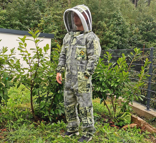 Imkeranzug 3-lagig Camo Grün mit Atmungsnetz, Fechtschleier & Bee-Shopping Logo