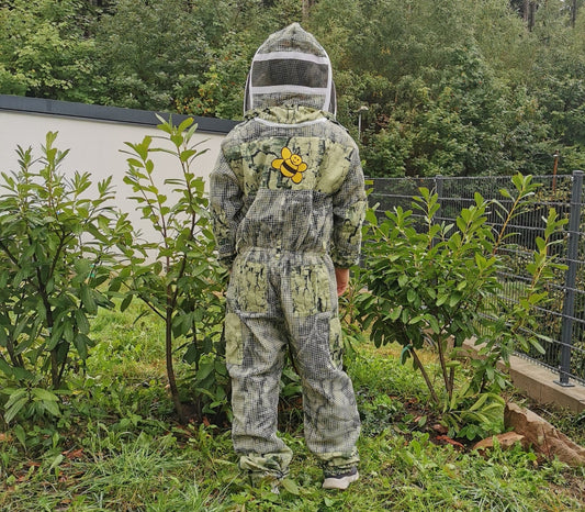 Imkeranzug 3-lagig Camo Grün mit Atmungsnetz, Fechtschleier & Bee-Shopping Logo