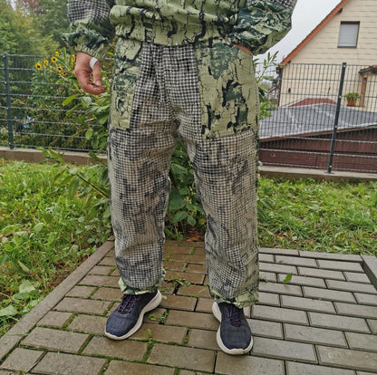 3-lagige Imkerschutzhose Grün – belüftet mit elastischen Abschlüssen
