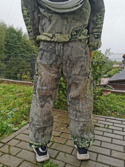 3-lagige Imkerschutzhose Grün – belüftet mit elastischen Abschlüssen