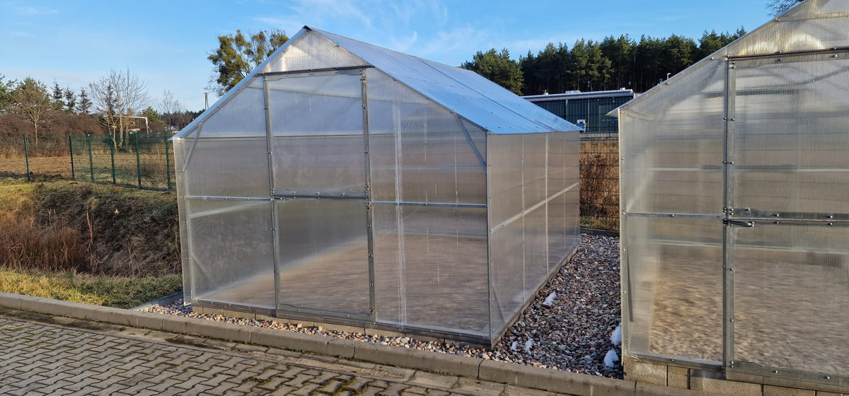 Gewächshaus ZEFIR MAX 3 × 4 m mit 4 mm Polycarbonat – 12 m², verzinkter Stahlrahmen