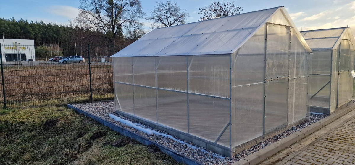 Gewächshaus ZEFIR MAX 3 × 4 m mit 6 mm Polycarbonat – 12 m², verzinkter Stahlrahmen