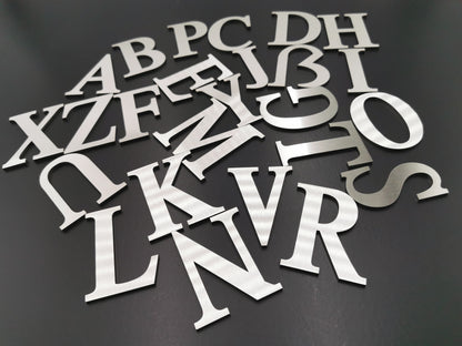 Edelstahl Buchstaben & Zahlen 6 cm – geschliffen, wetterfest