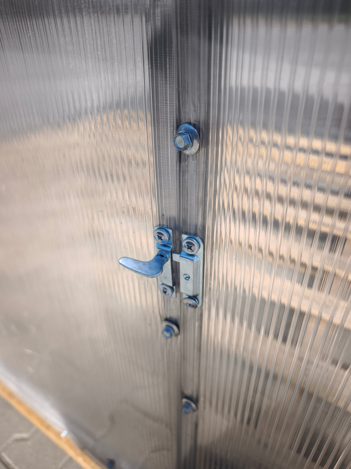 Gewächshaus GAUDI 3 m – 4/6 mm Polycarbonat oder Stahlrahmen, Bogenabstand 1,0 / 0,67 m